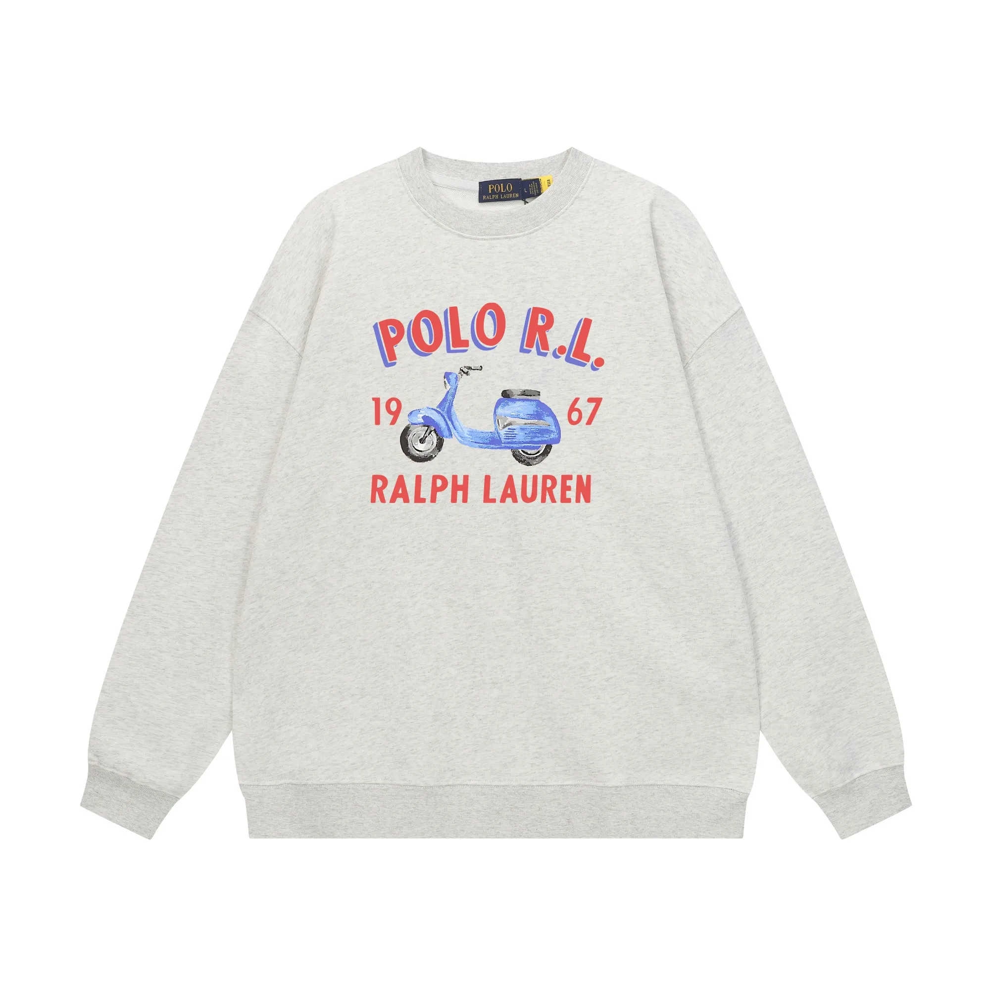 P200 Long-term stock] RalphLauren/Ralph Lauren 2025 autumn and winter new bear letter print 420g heavy large terry sweatshirt Ralph Lauren's age-reducing item, the coat fabric is made of 85% cotton ➕15% polyester, which not only retains the softness, comfort and breathability of cotton, but also adds the wear resistance and wrinkle resistance of polyester fiber, making the clothes more durable and easy to care for. Even in slightly cooler weather, you won't feel stuffy when wearing it. This kind of fabric has a natural crisp feel and is not easy to pill or deform. The bear on the chest is printed with English letters. It is full of color, full of three-dimensionality, and lifelike, adding a bit of liveliness and interest to the whole sweatshirt. There is no pressure to dress, regardless of age or gender. Complete accessories! Color: black, white, navy blue, light floral gray Size: M-L-XL-XXL